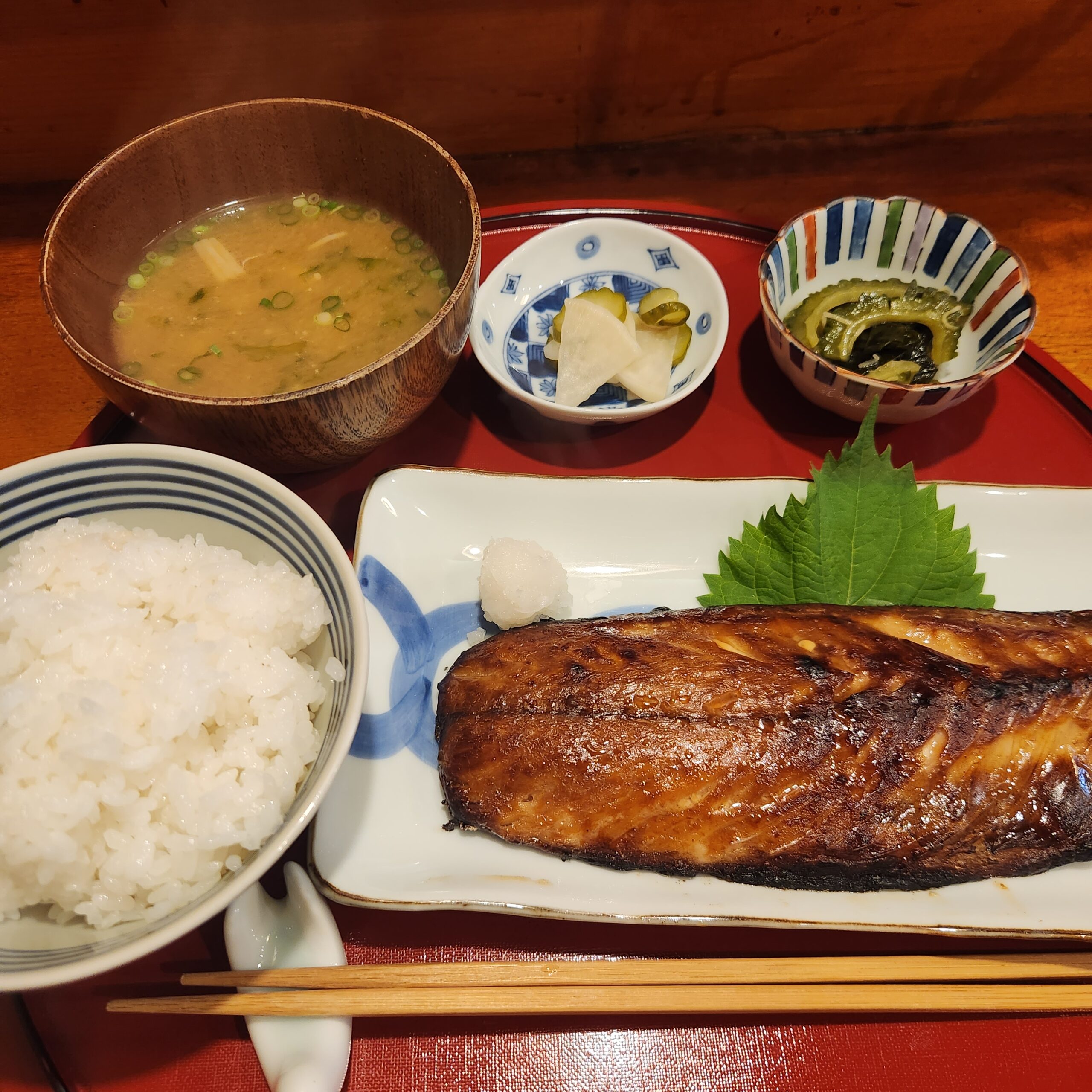焼き鯖定食